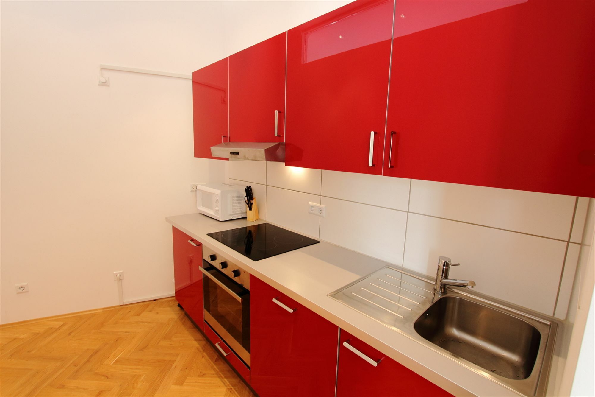 Checkvienna - Simmeringer Hauptstrasse Bagian luar foto